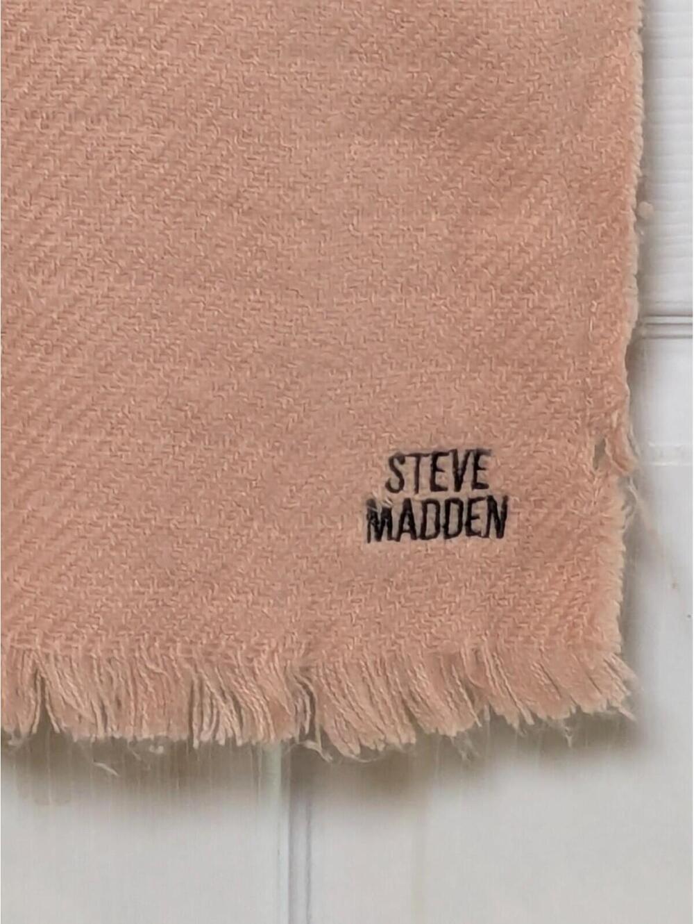 Steve Madden Women’s Fringe Trim Scarf Dusty Rose